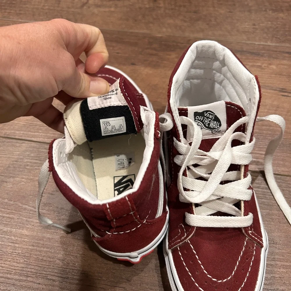 New - Never worn - Old Skool Maroon Vans size 13 Kods - Picture 3 of 3